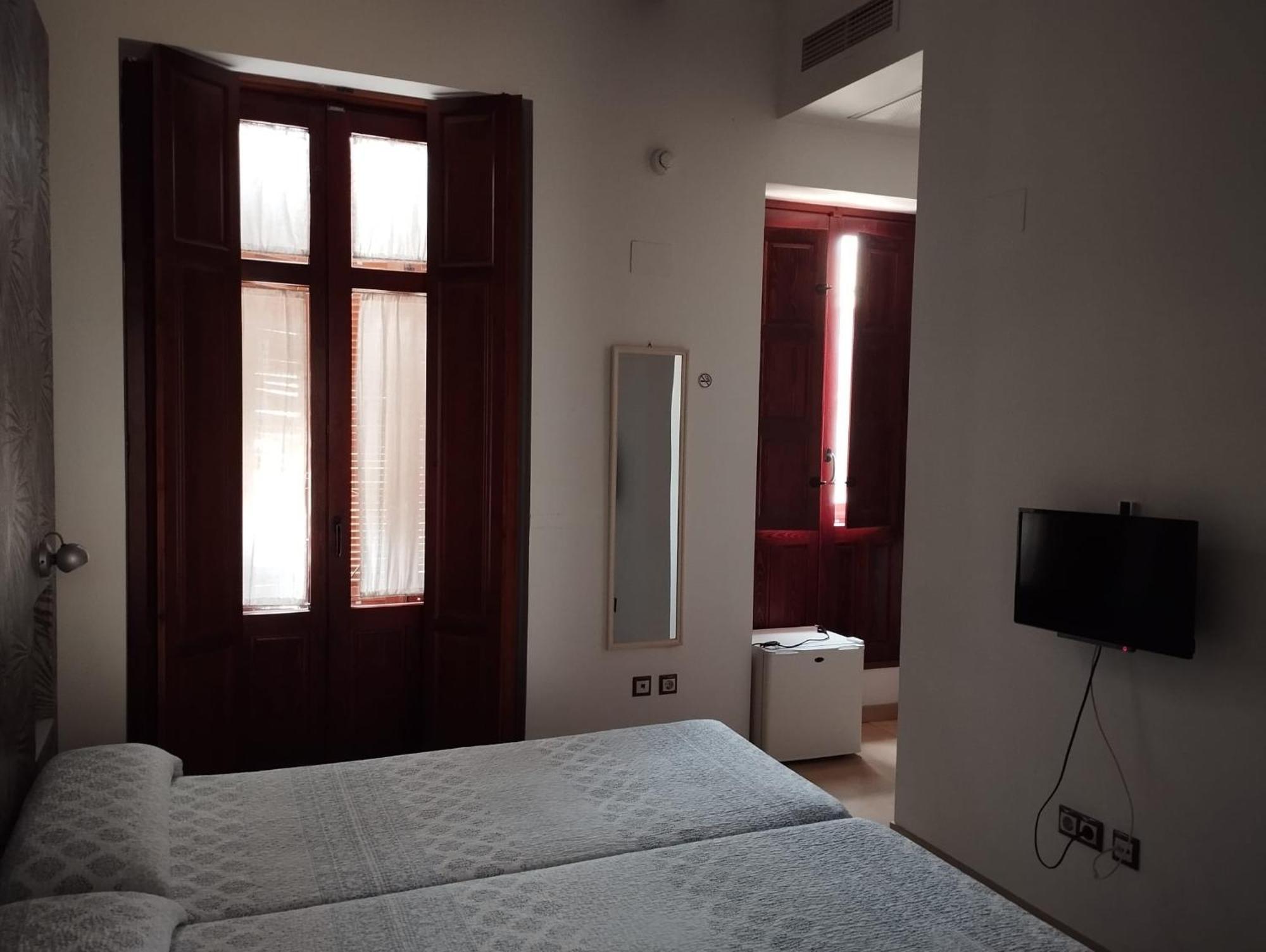 Hotel-Restaurante Casa Blava อัลซีรา ภายนอก รูปภาพ