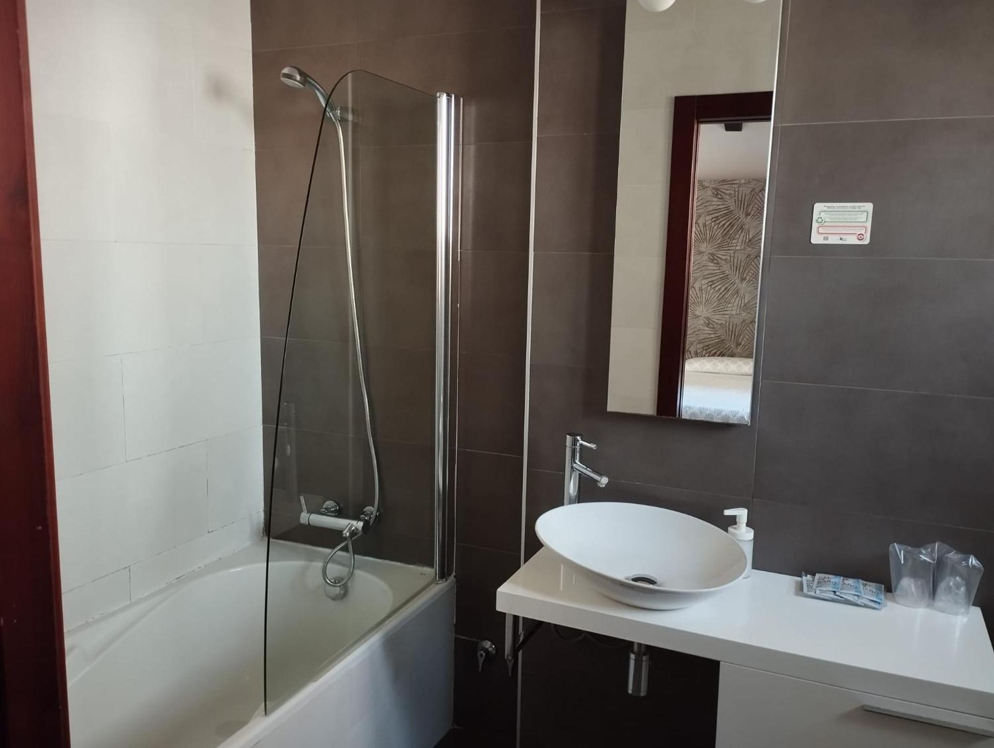 Hotel-Restaurante Casa Blava อัลซีรา ภายนอก รูปภาพ